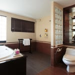 Suite-A2-bathroom-2
