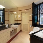 Suite-B2-bathroom-1