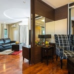 Suite-B2-office-1